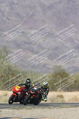 media/Oct-30-2025-Racers Edge (Thu) [[dabbdaf680]]/3-B Group/Session 5 (Turn 6)/